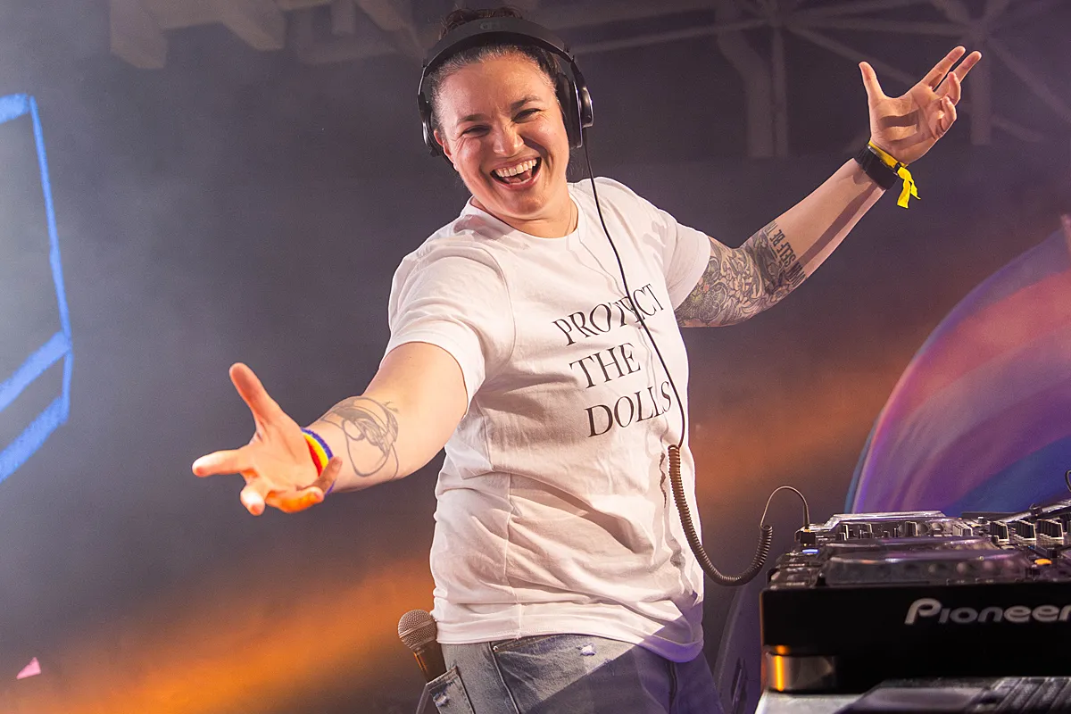 DJ Shawna