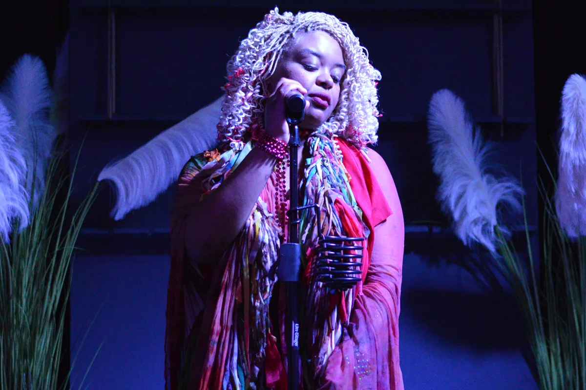 Emerging Artist Showcase:  Chakari Daezhare